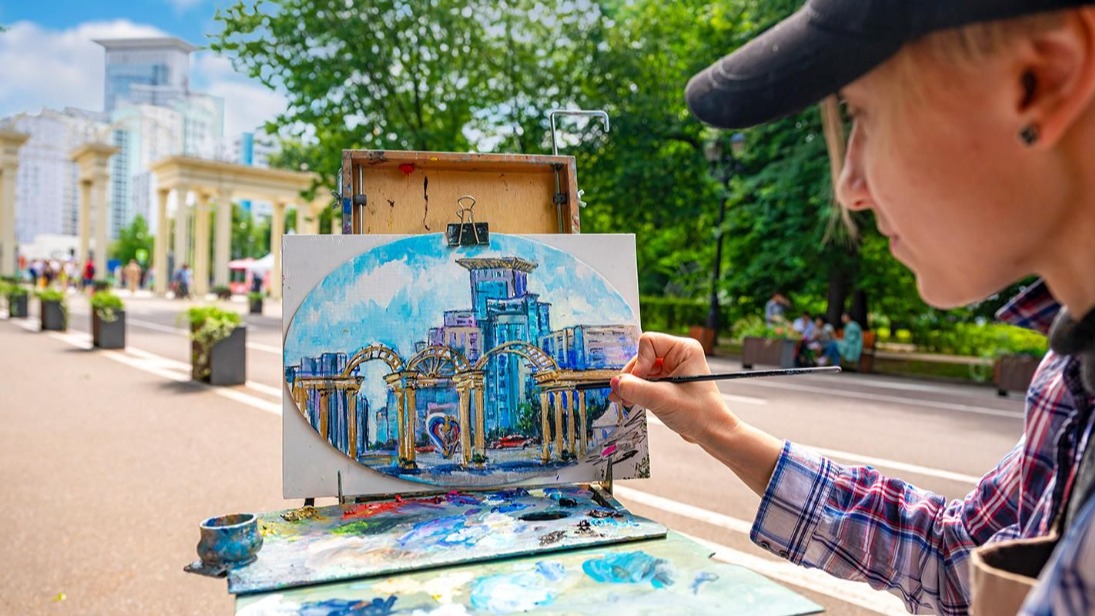 На фестивале «Лето в Москве. Все на улицу!» пройдут занятия по живописи