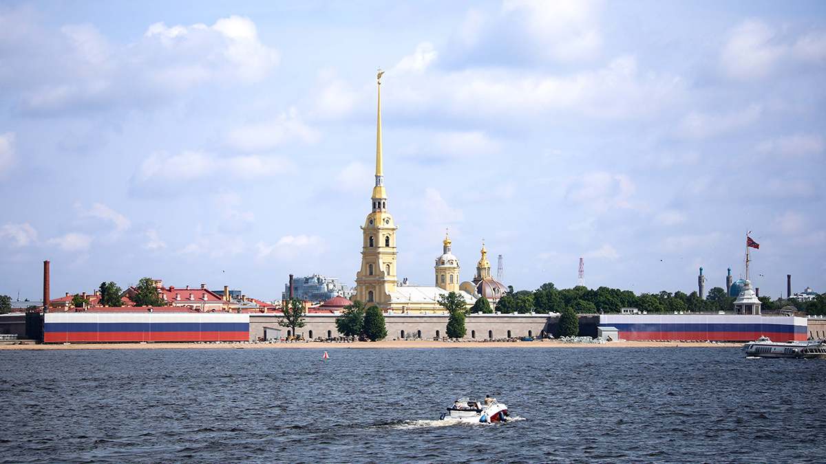 Минобороны: ВСУ пытались ударить по Петербургу, дроны летели через Латвию