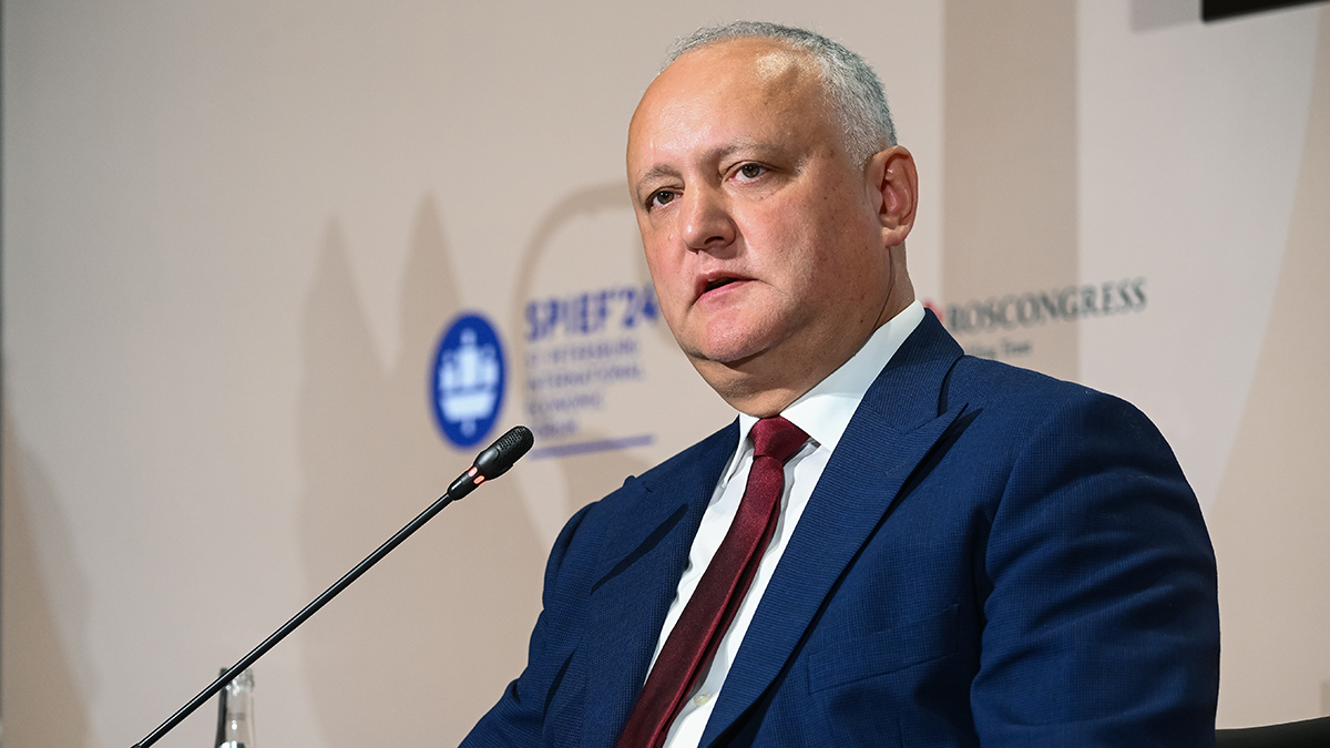 Додон: Власти Молдавии рассматривают отмену выборов