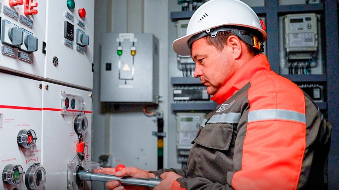 Собянин: В Москве ведется активная замена инженерных сетей в рамках реновации 