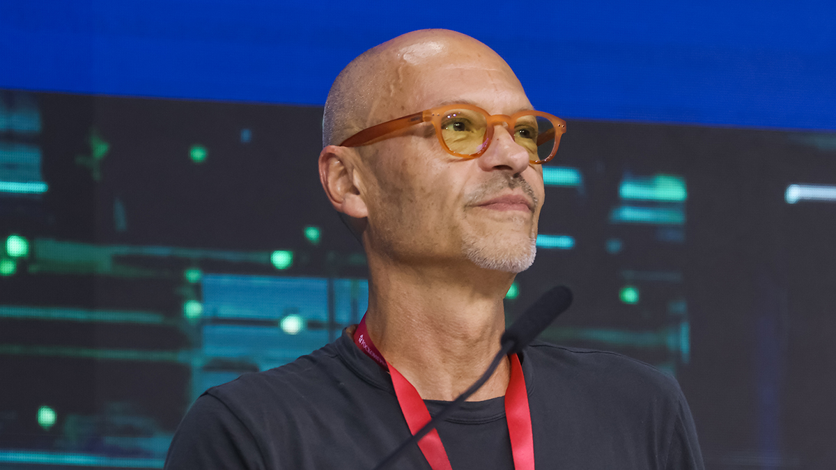 «Не юная красотка»: появились подробности о новом романе Федора Бондарчука