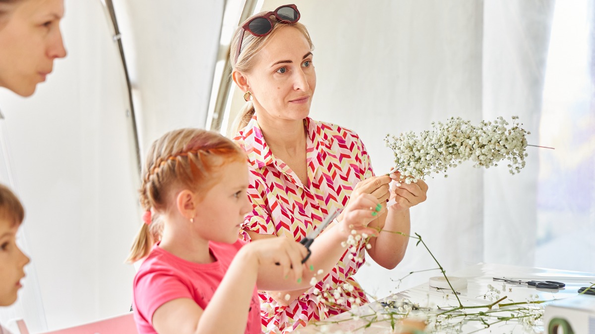 Заммэра Сергунина пригласила москвичей и туристов на программу в честь Дня России