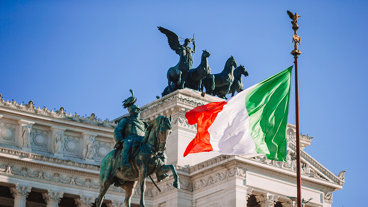 Итальянец 53 года притворялся слепым и заработал более миллиона евро