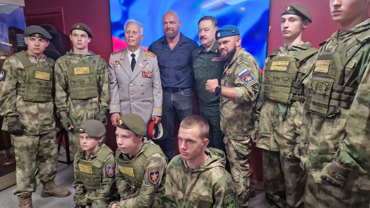 В красногорском филиале Музея Победы наградили участников СВО