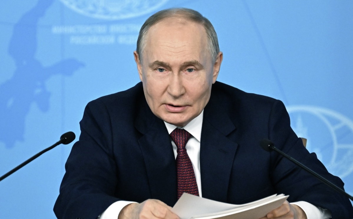 Переговоры и «корни» конфликта: главное из выступления Путина на встрече с МИД