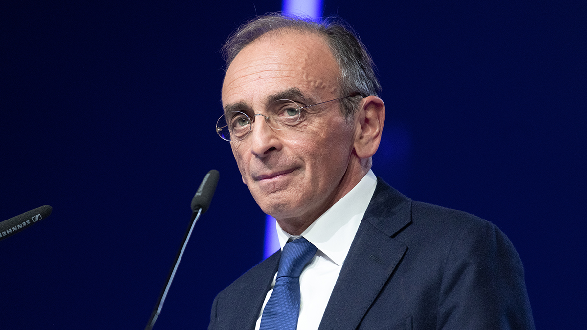 Политик Земмур призвал не забывать о победе России над нацистской Германией