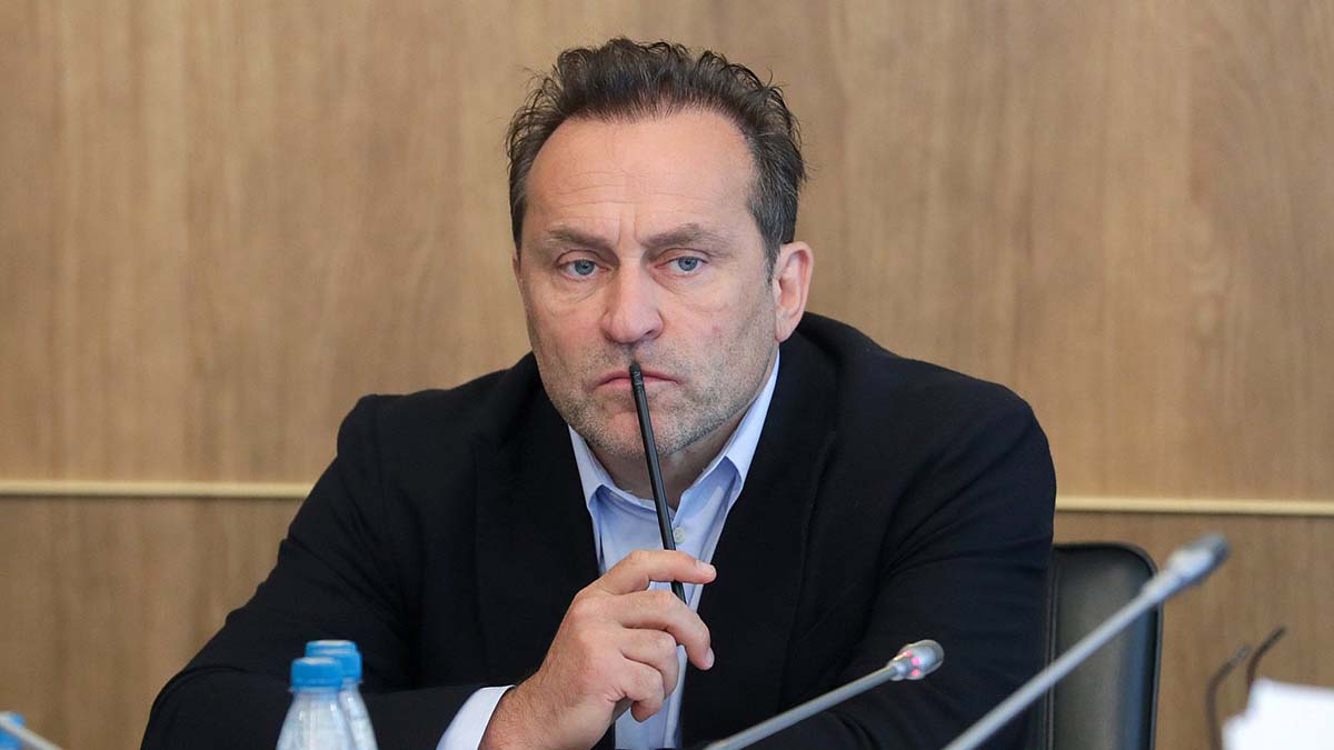 Свищев заявил, что фигуристку Нехаеву не пустили в Польшу из-за русской фамилии