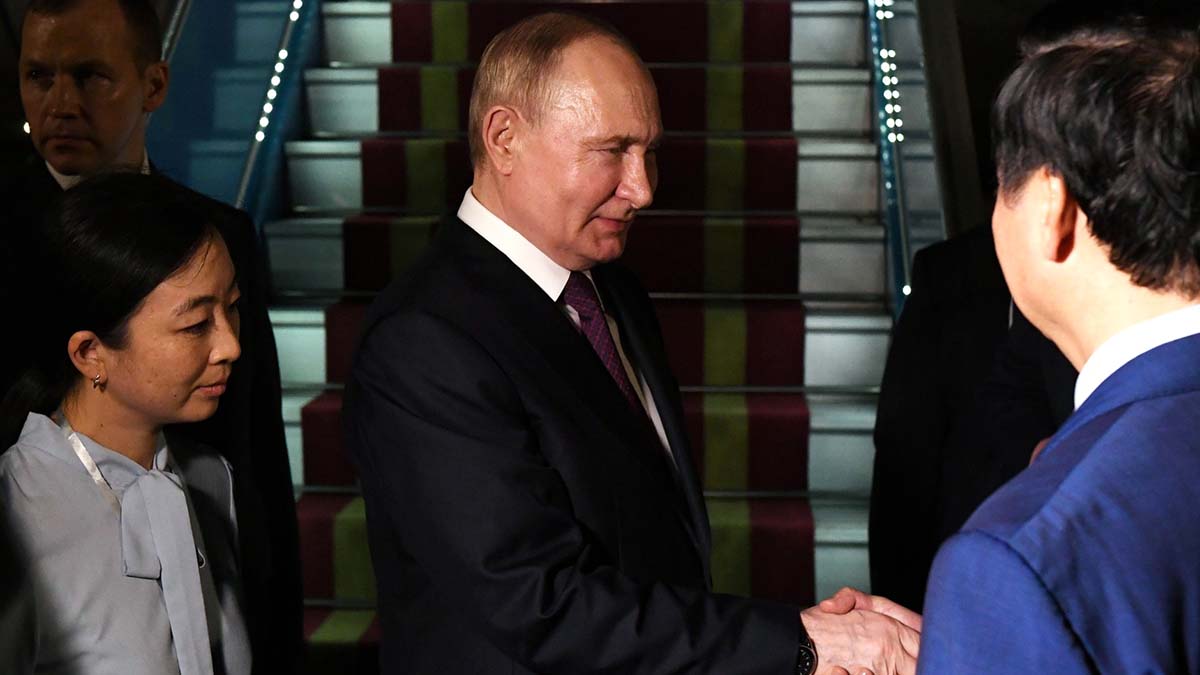 Владимир Путин прибыл во Вьетнам с государственным визитом