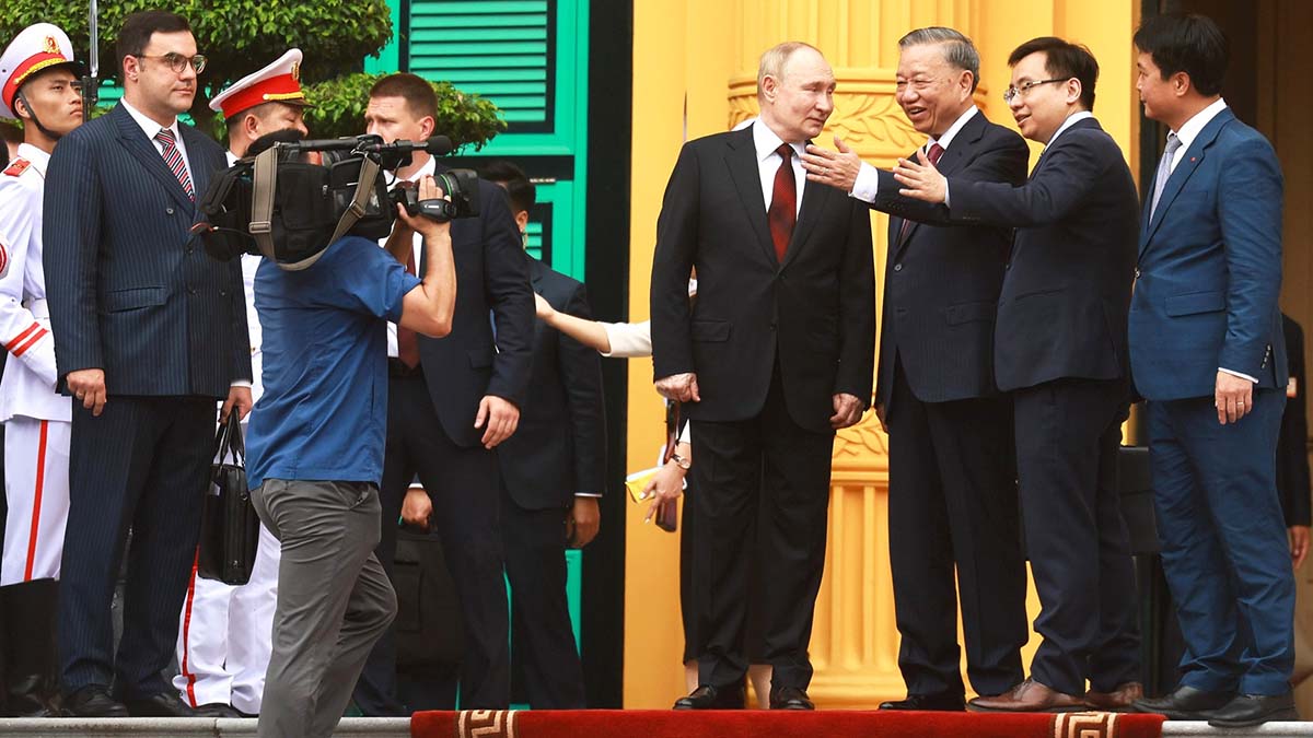 Bloomberg: Приемом Путина с визитом Вьетнам проигнорировал критику США