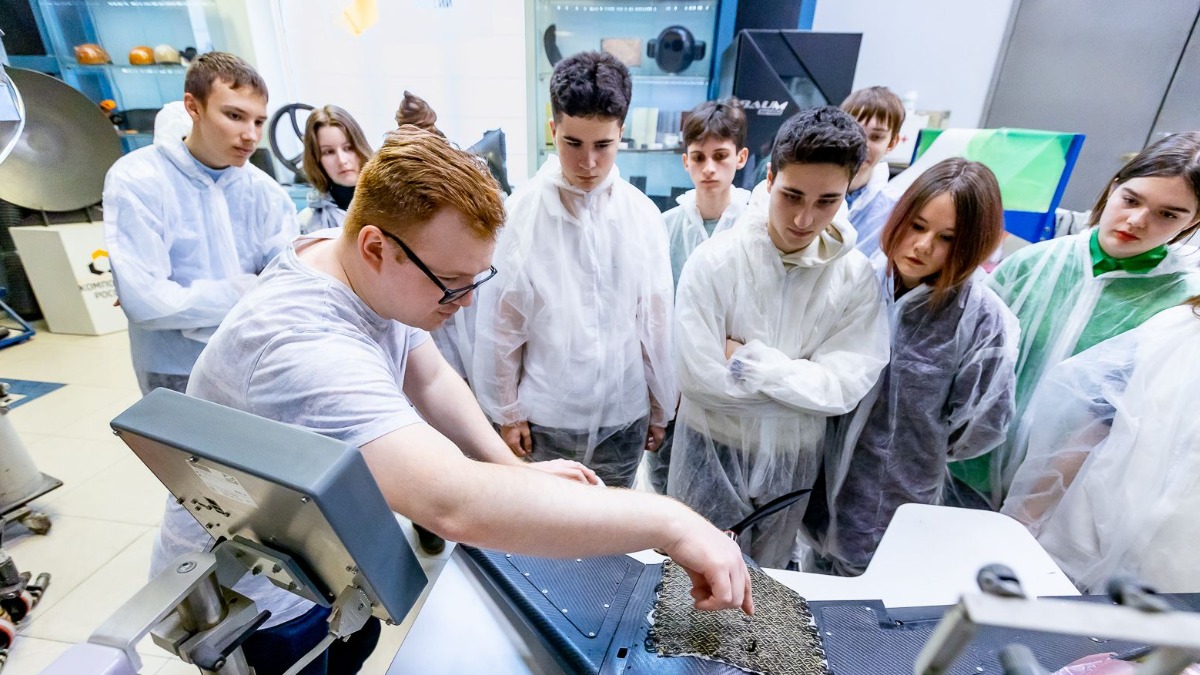Московские вузы провели предпрофессиональные каникулы для школьников