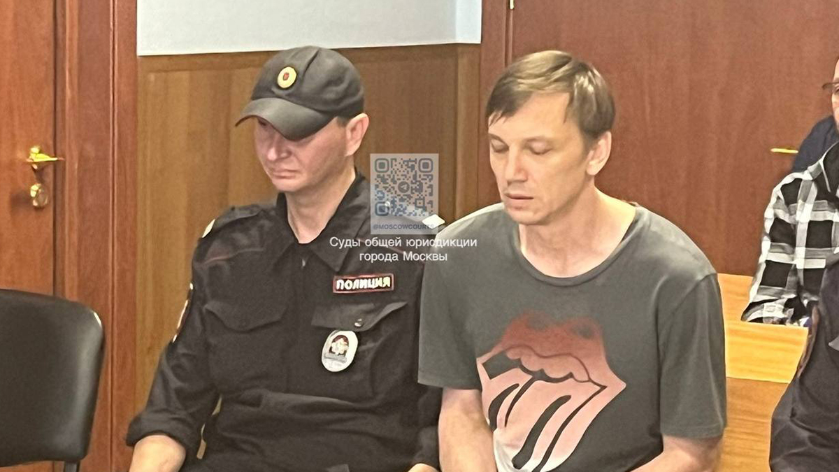 Лидера рок-группы «Пасека» Медведкина приговорили к 15 годам колонии за убийство