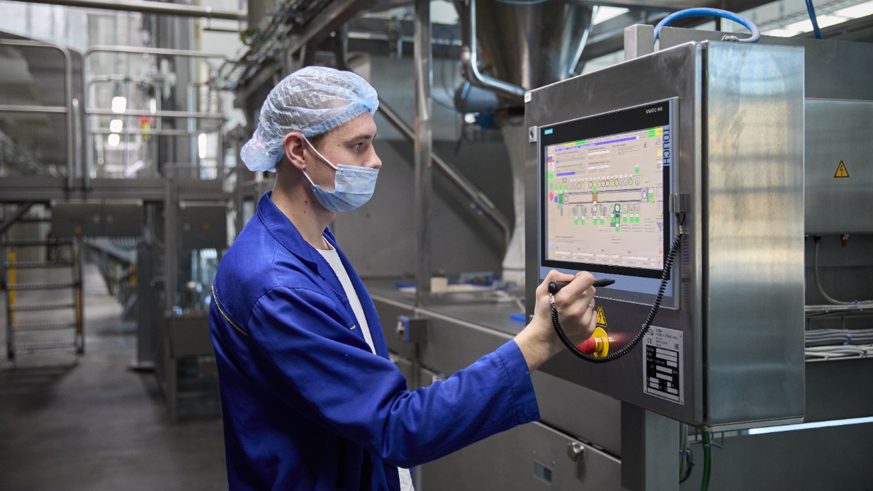 Московские промышленники почти в два раза нарастили экспорт в ОАЭ в 2023 году