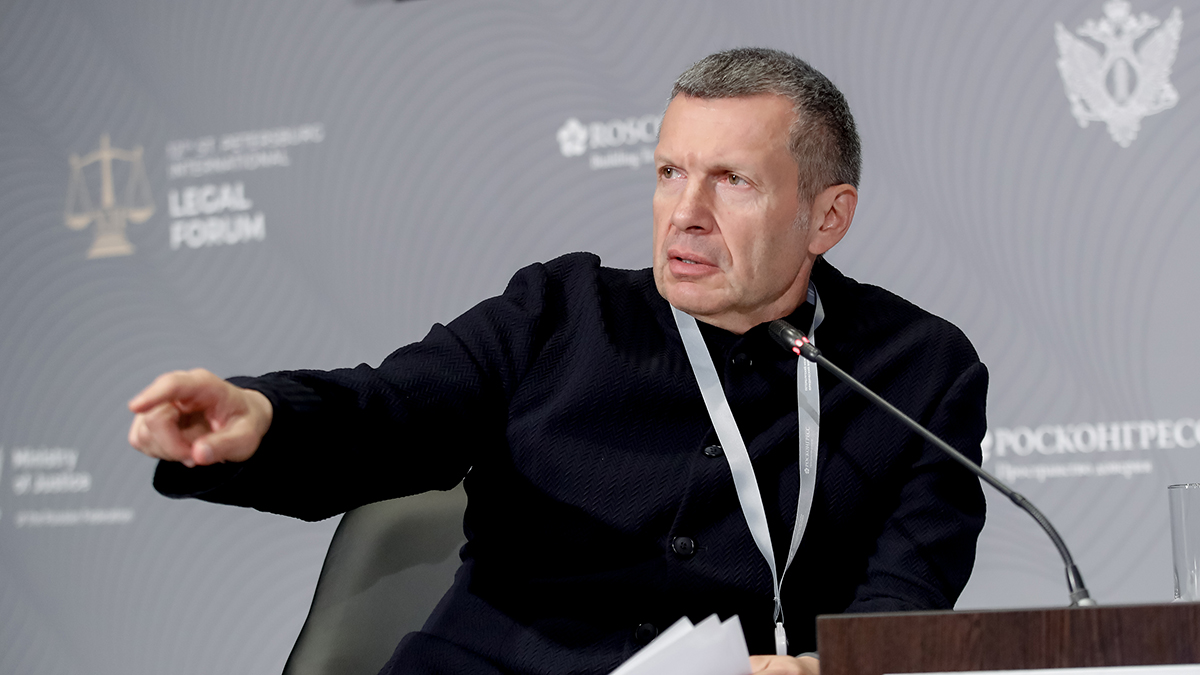 Соловьев призвал расстрелять срочников, снимавших атаки дронов ВСУ на аэродромы