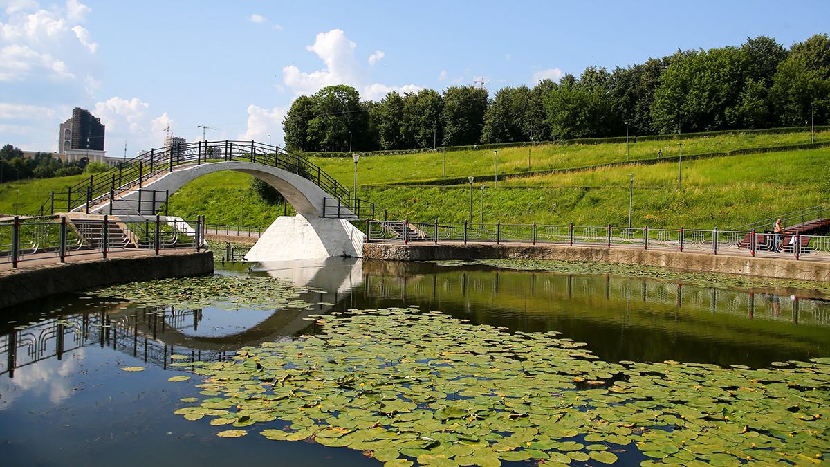 Парки культуры и отдыха закрыли в Москве в связи с погодными условиями