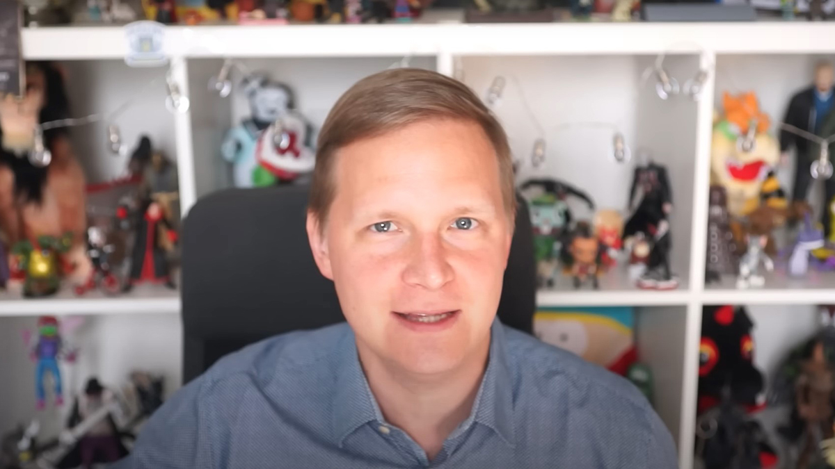 Блогера Камикадзе Ди* заочно приговорили к восьми годам за фейки об армии