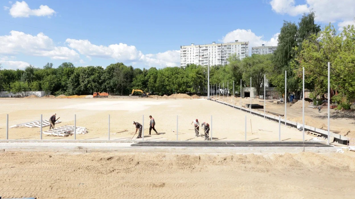 Выполнено 50 % работ по реконструкции стадиона «Локомотив» на юго-востоке Москвы 