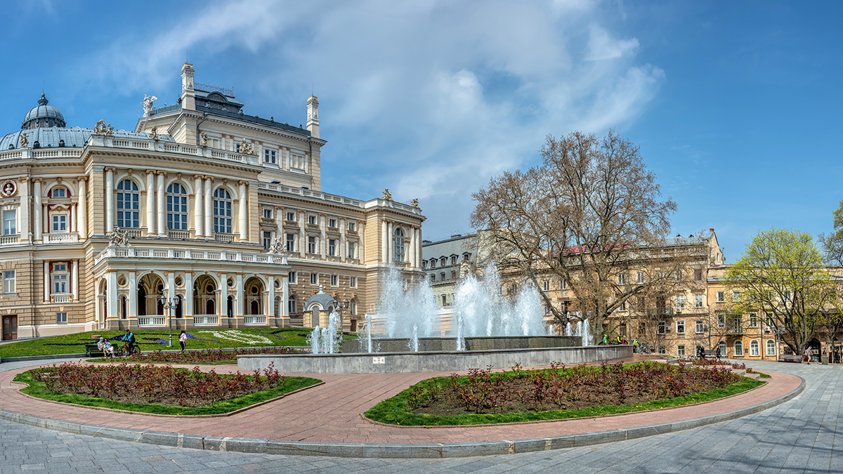 СВР: В Одессу прибыла группа кадровых британских и французских военных