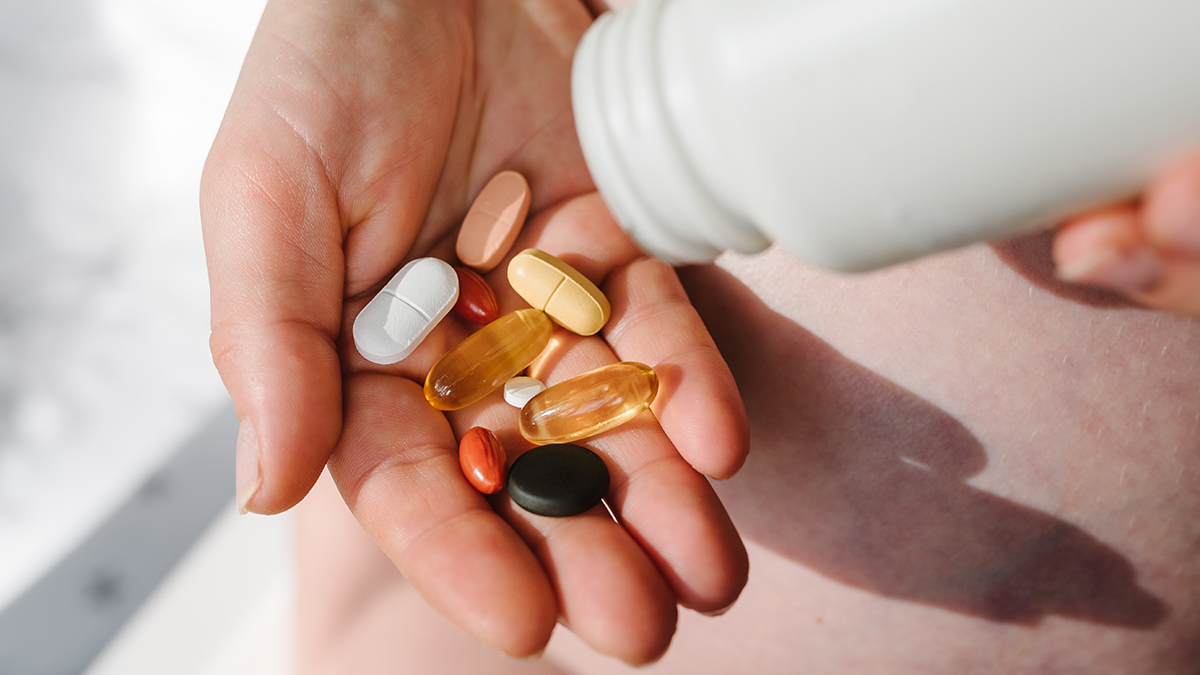 Токсические эффекты: почему не стоит пить витамины просто так