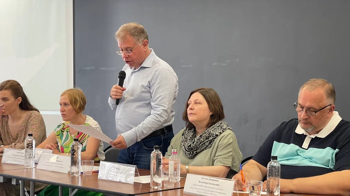 Депутат Мосгордумы Орлов представил проект тематических стендов в парках об истории Орехово-Борисова