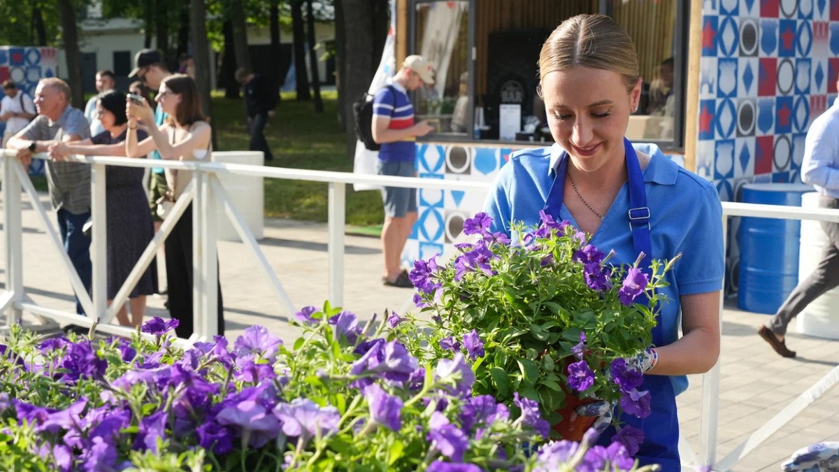 Директор центра «Авангард» Дарья Борисова приняла участие в открытии русско-сербского фестиваля