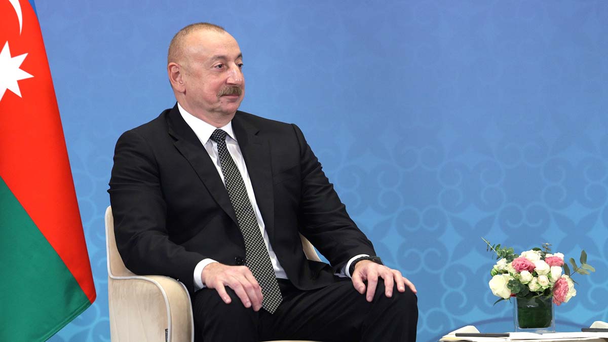 Алиев: Азербайджан наращивает военную мощь, но не стремится к войне
