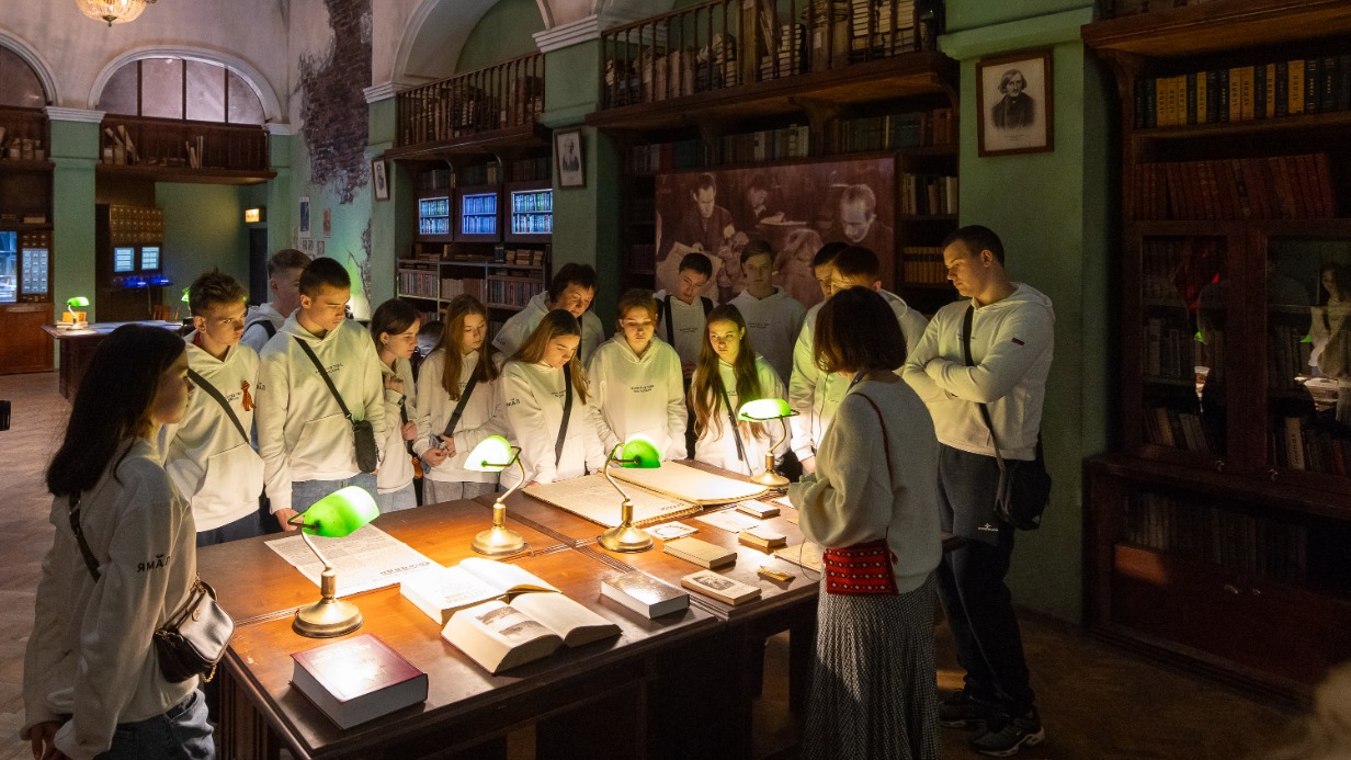 Около миллиона человек посетили Музей Победы за полгода