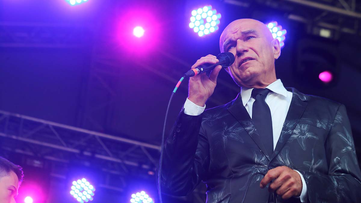 «Надо заинтересоваться»: лидер «Морального кодекса» Сергей Мазаев — об успехе, музыке, женщинах