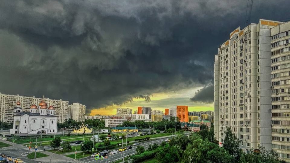 Ураган «Орхан» пришел в Москву