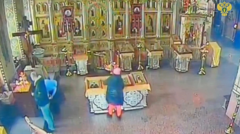 Москвичка украла икону за 45 тысяч рублей из столичного храма