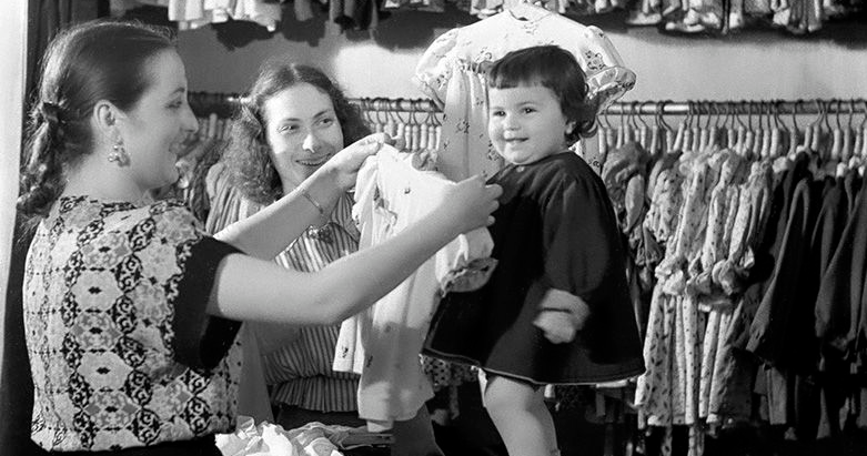 Главархив Москвы представил выставку семейных фотографий горожан