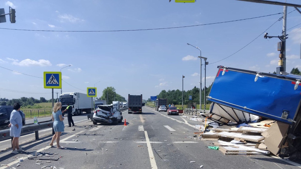 Подросток пострадал в массовом ДТП в Сергиевом Посаде