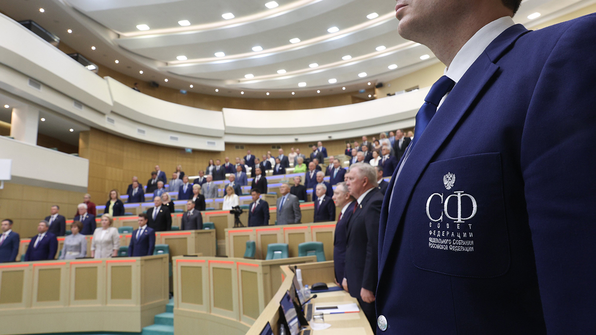 Совфед одобрил закон о лишении прав за сокрытие номеров автомобиля