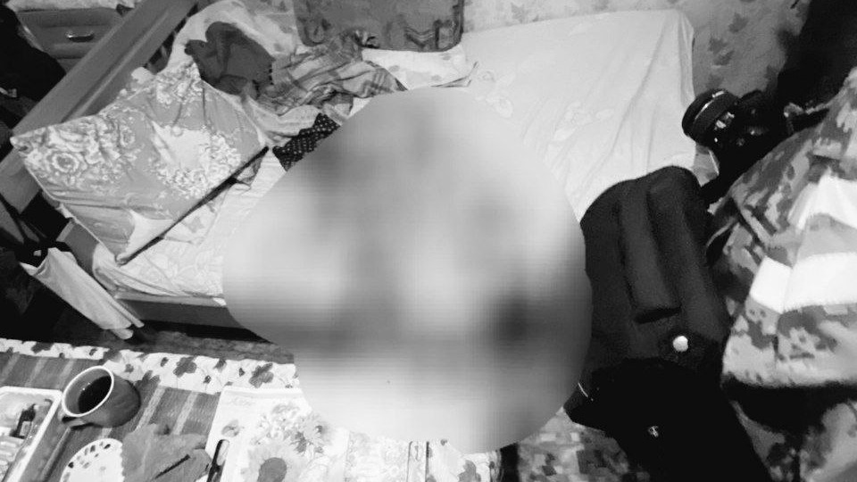 Тело женщины с ножевым ранением нашли в квартире в Кузьминках