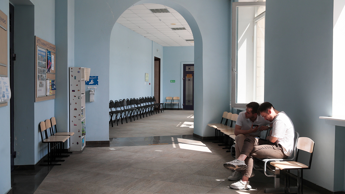 Соболев попросил проверить УГМУ из-за 400 студентов без знания русского языка