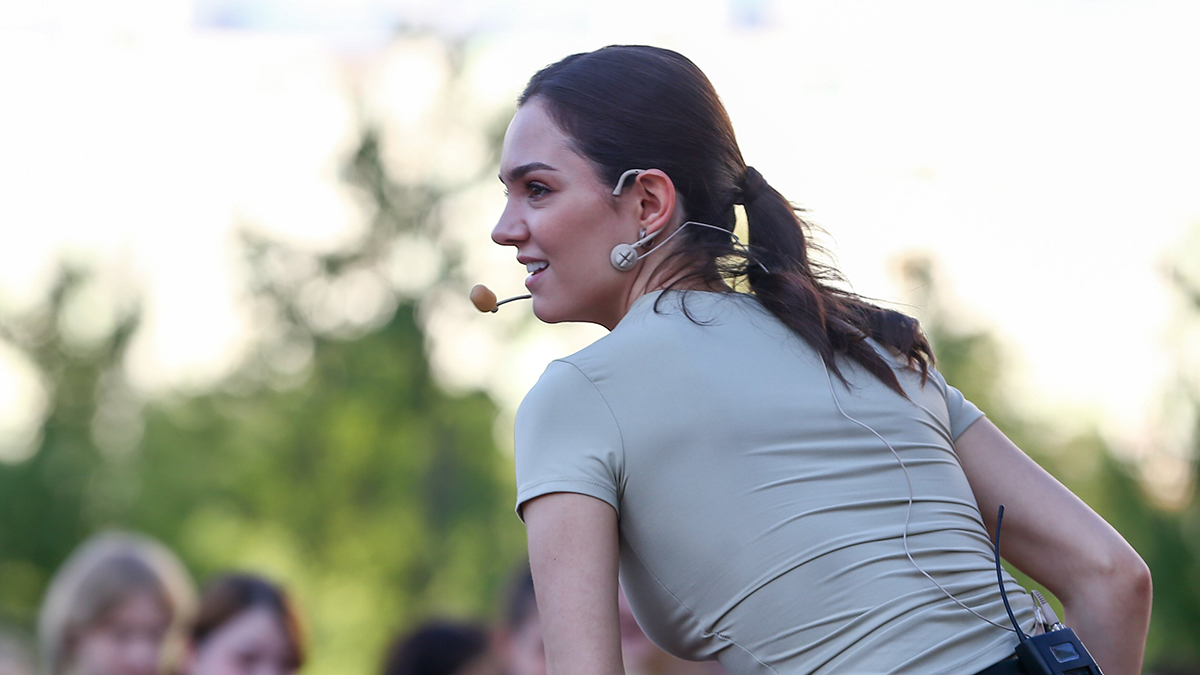 Фигуристка Евгения Медведева получила травму во время футбольного матча