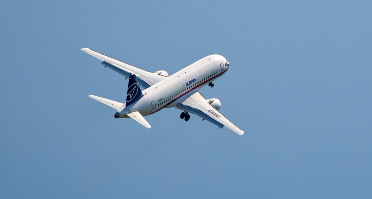 СМИ: Причиной крушения SSJ 100 в Подмосковье мог стать человеческий фактор