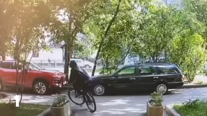 Москвич одолжил велосипед и сдал его в ломбард