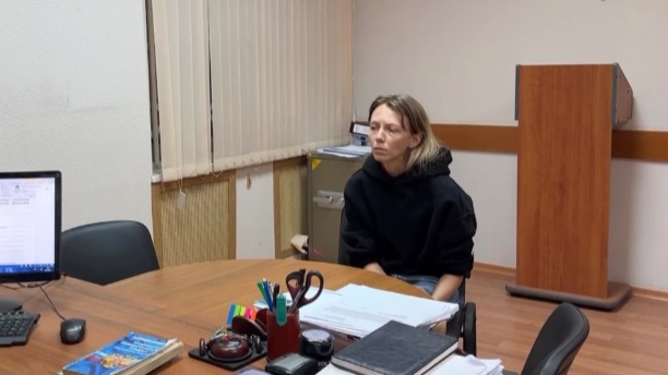 Обвинила коллекторов: что известно о женщине, выбросившей тело сына в чемодане