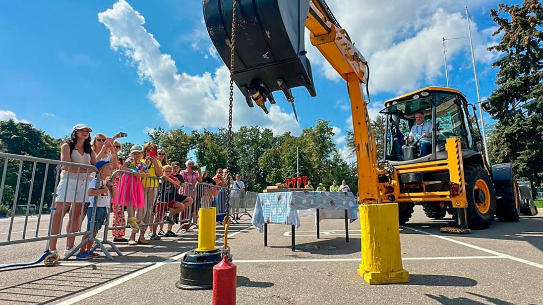 В столице пройдет экскаватор-шоу в рамках форума-фестиваля «Москва 2030»
