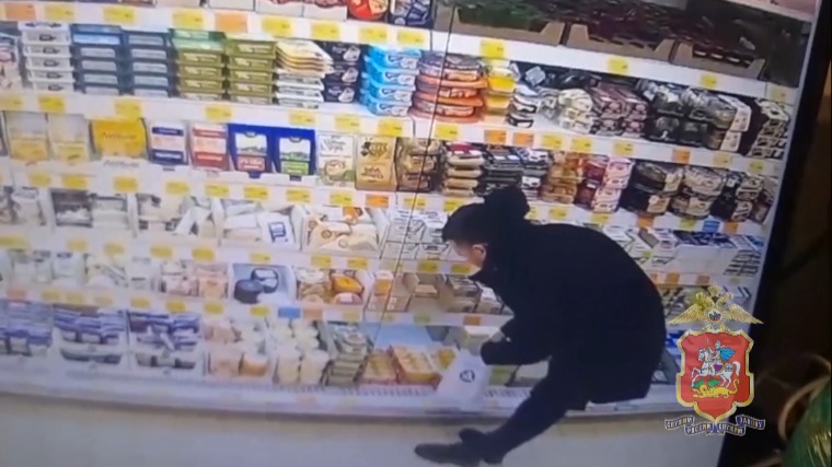 Мужчина несколько месяцев обворовывал супермаркеты в Подольске