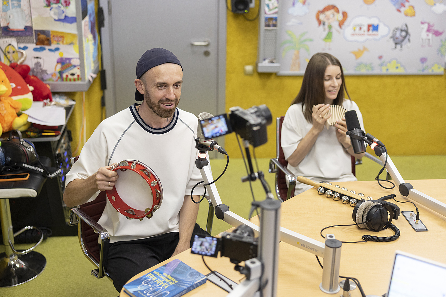 Сергей и Дарья Рыбачевы в студии Детского радио