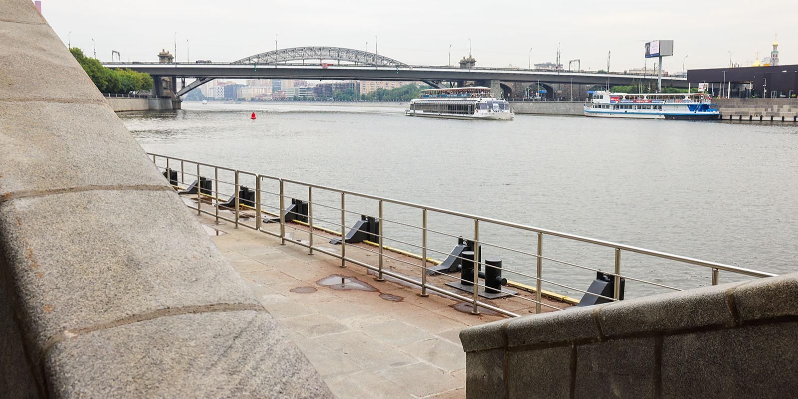 Капитальный ремонт причала Сетунь на Воробьевской набережной завершили