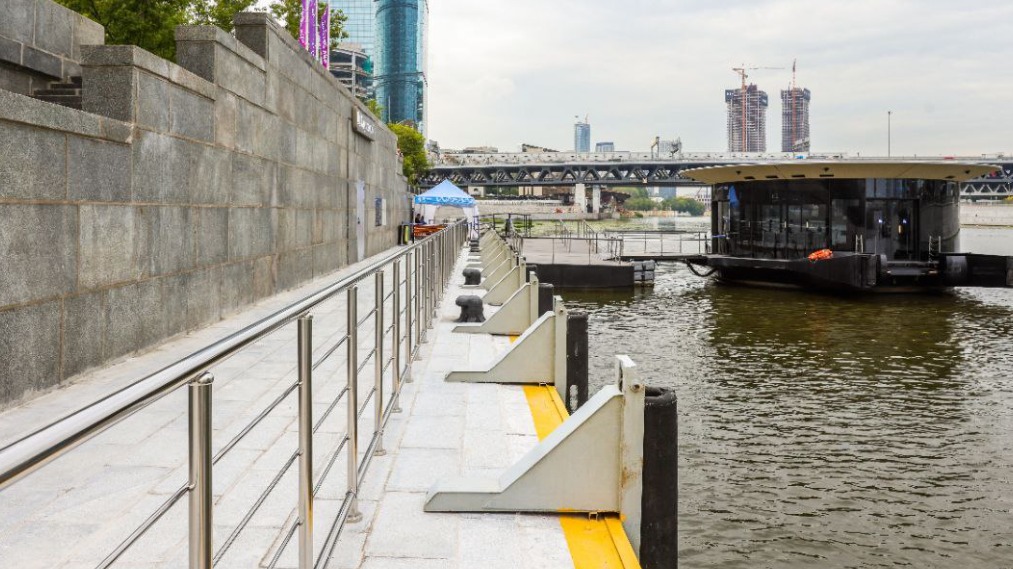 Пассажирский причал «Кутузовский» капитально отремонтировали на западе Москвы