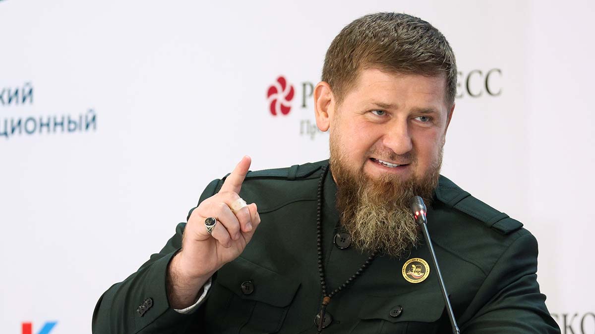 Кадыров: ВС РФ захватили трофейную бронемашину «Кугуар» и вернули ее в зону СВО