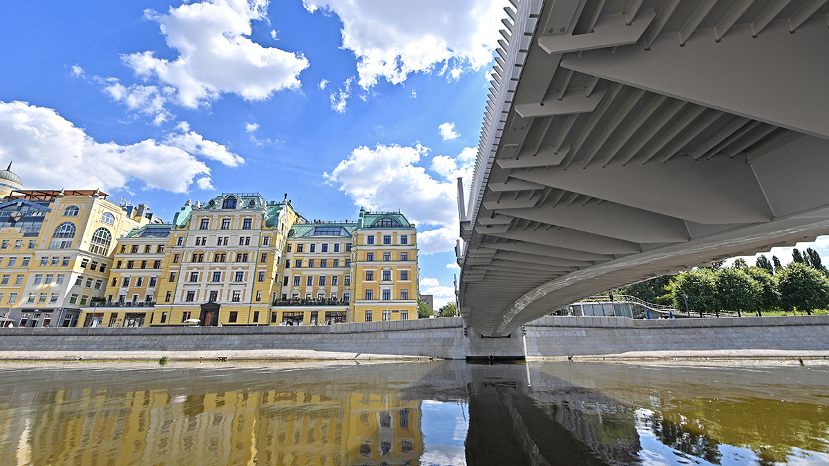 Кулаков: Строительство новых мостов в Москве делает передвижение более безопасным