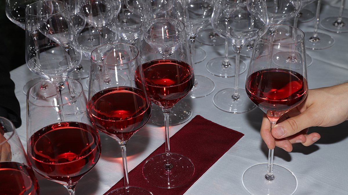 Гостей на инаугурации Дональда Трампа угощали вином с русским названием 