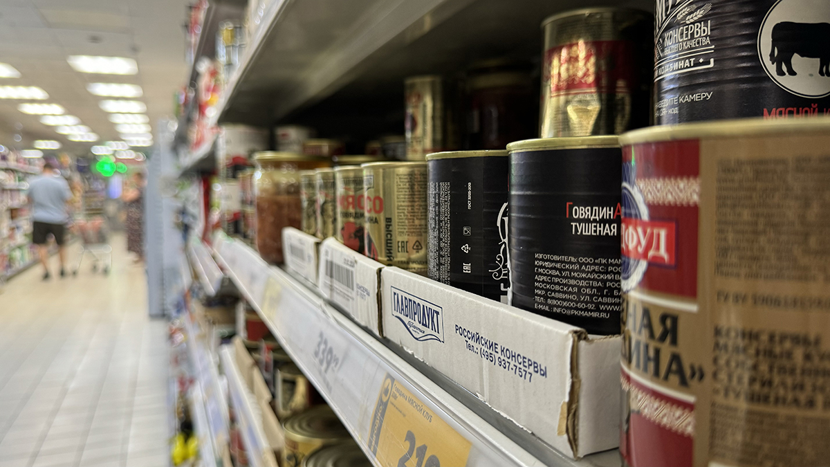 «Перекресток» уберет партию рыбы «Люди Любят» после обнаружения в ней червей