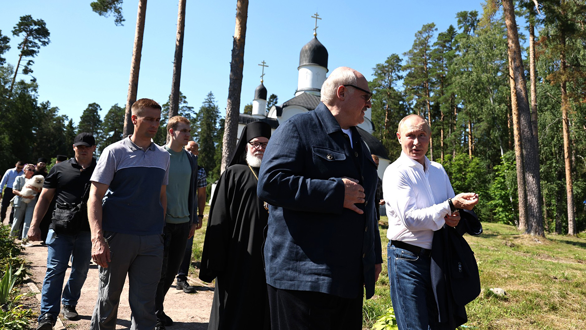 Путину рассказали, что его учительница недавно приезжала на Валаам для исповеди