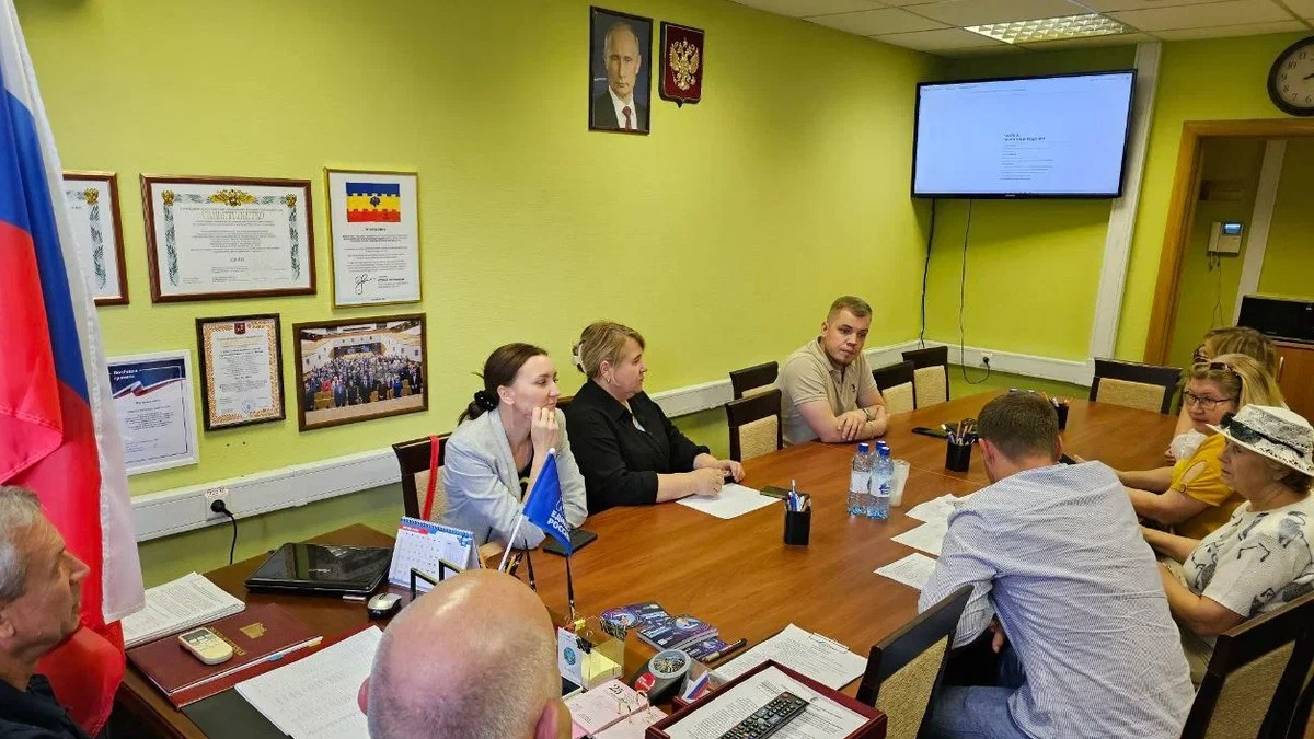 Депутат МГД Артемьев: Дополнительные спуски к воде оборудуют в Покровском парке для маломобильных граждан