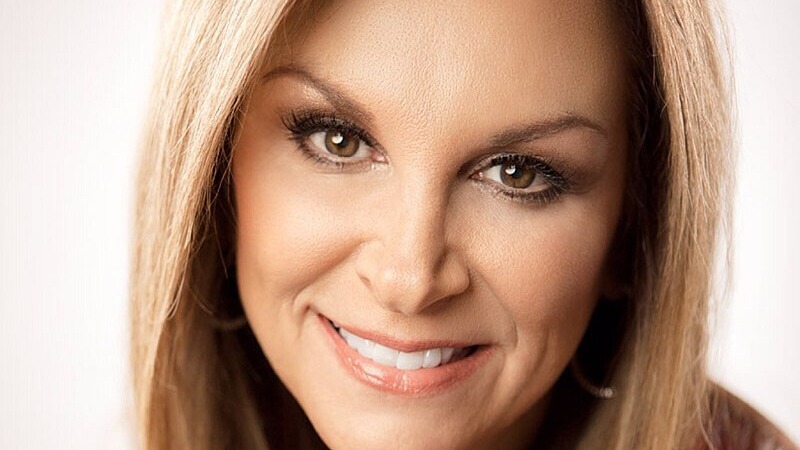 Певица Келли Кларк и ее поющая семья погибли в авиакатастрофе